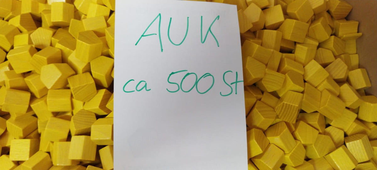 approx. 500 yellow houses - auction