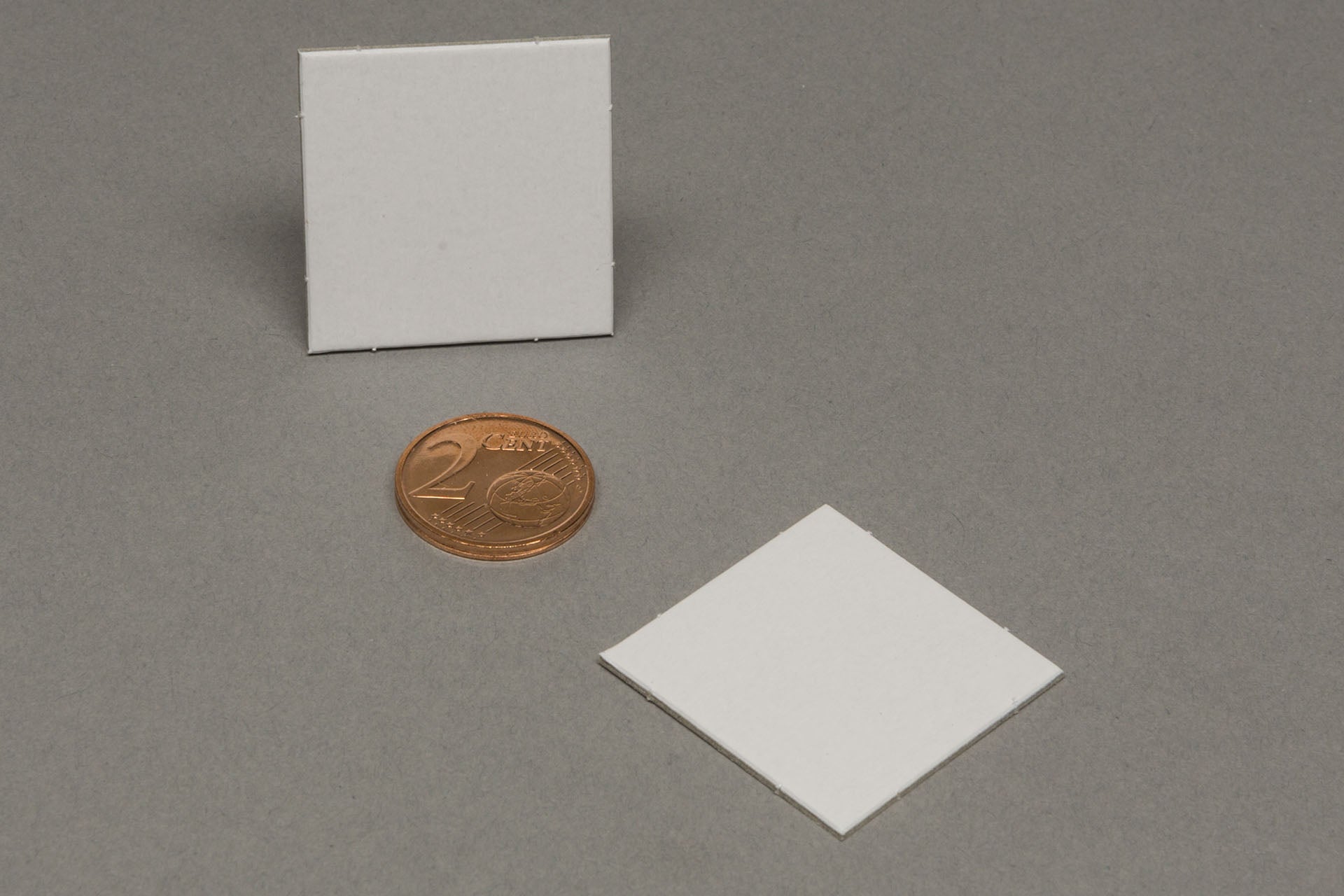 Individual cardboard tokens below 2,000 pcs