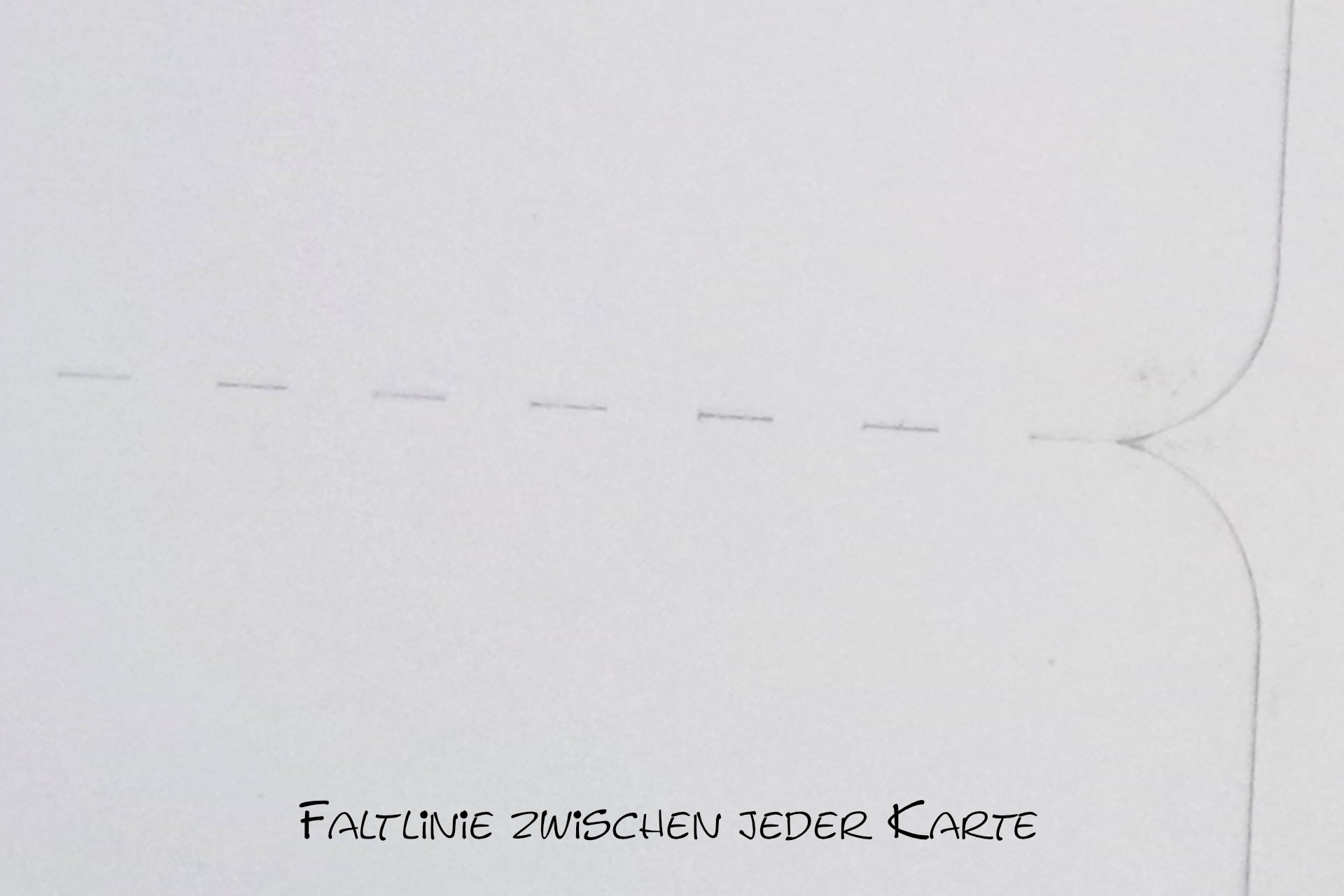 kleine Karten auf Trägerpapier zum Falten
