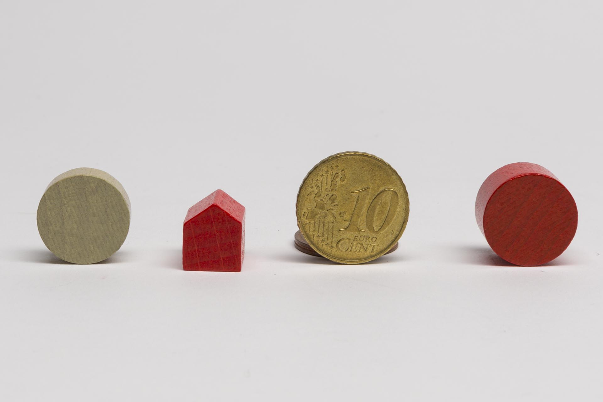 Game pieces for Kingdom Builder 1st expansion