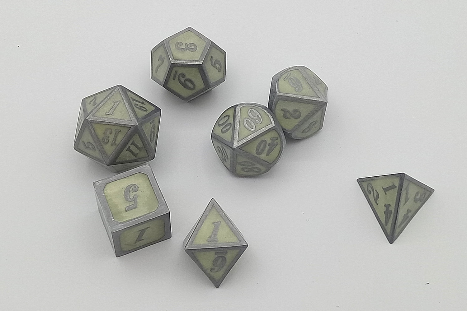 Glow in the Dark Metal Dice Set- green