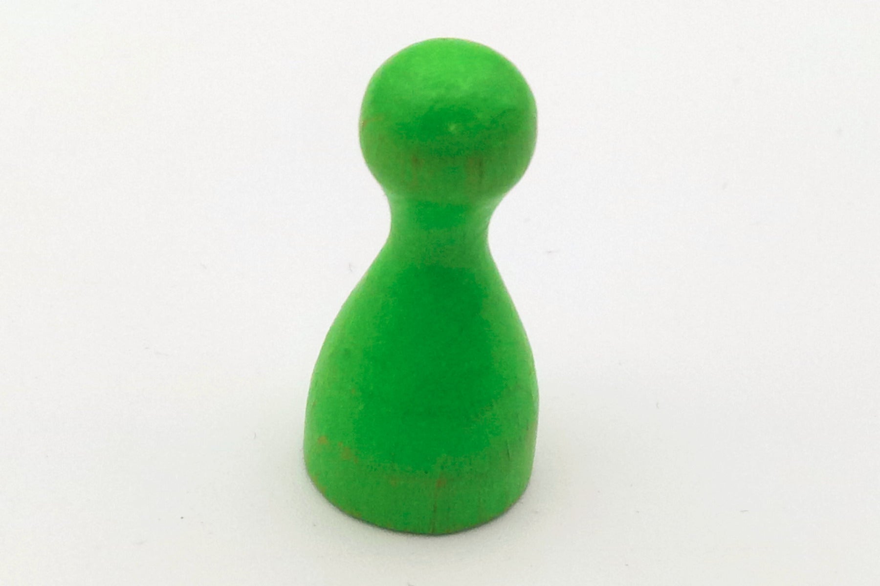 Medium Pawns - white