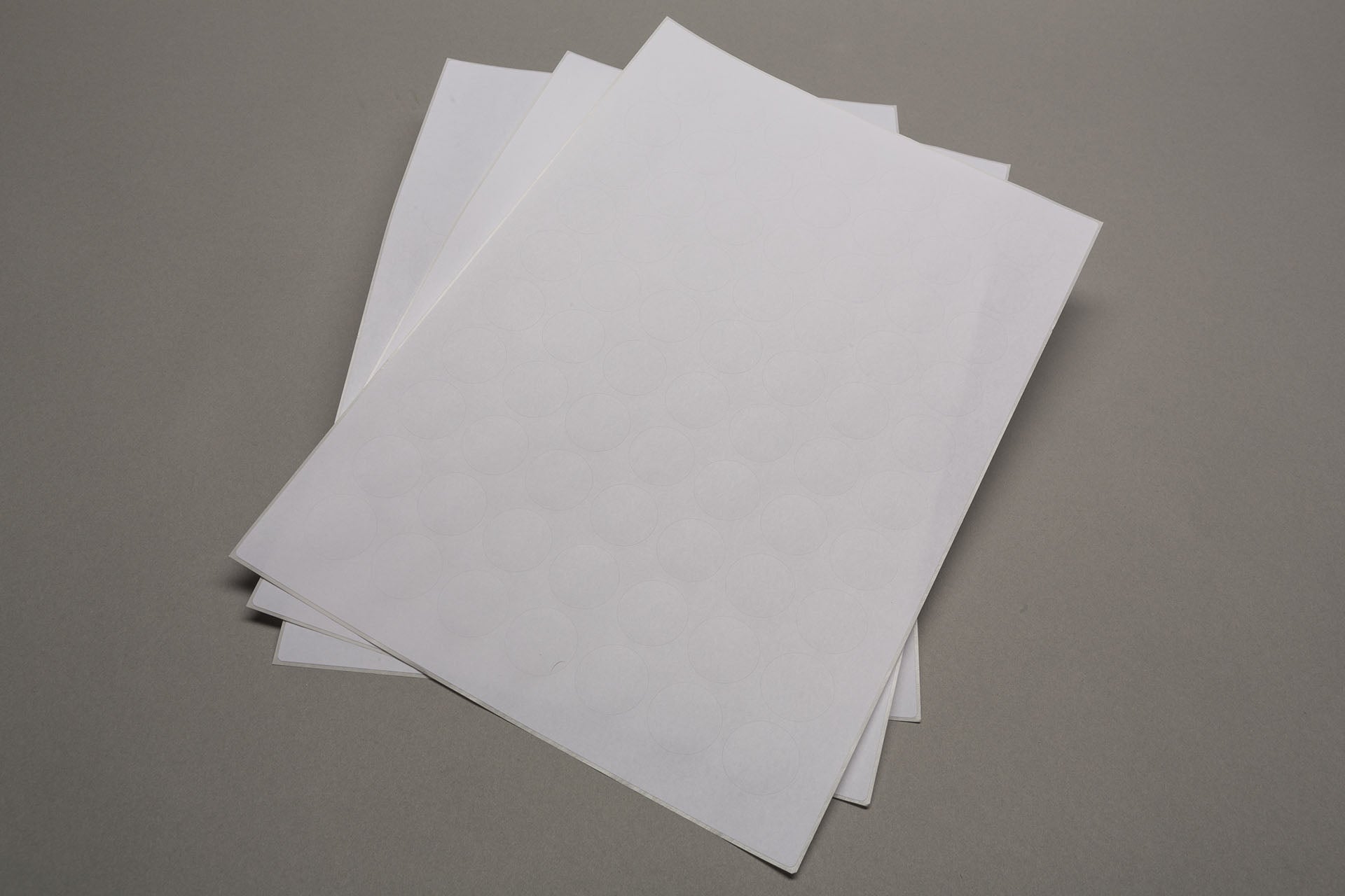 Labels for discs with 25 mm diameter