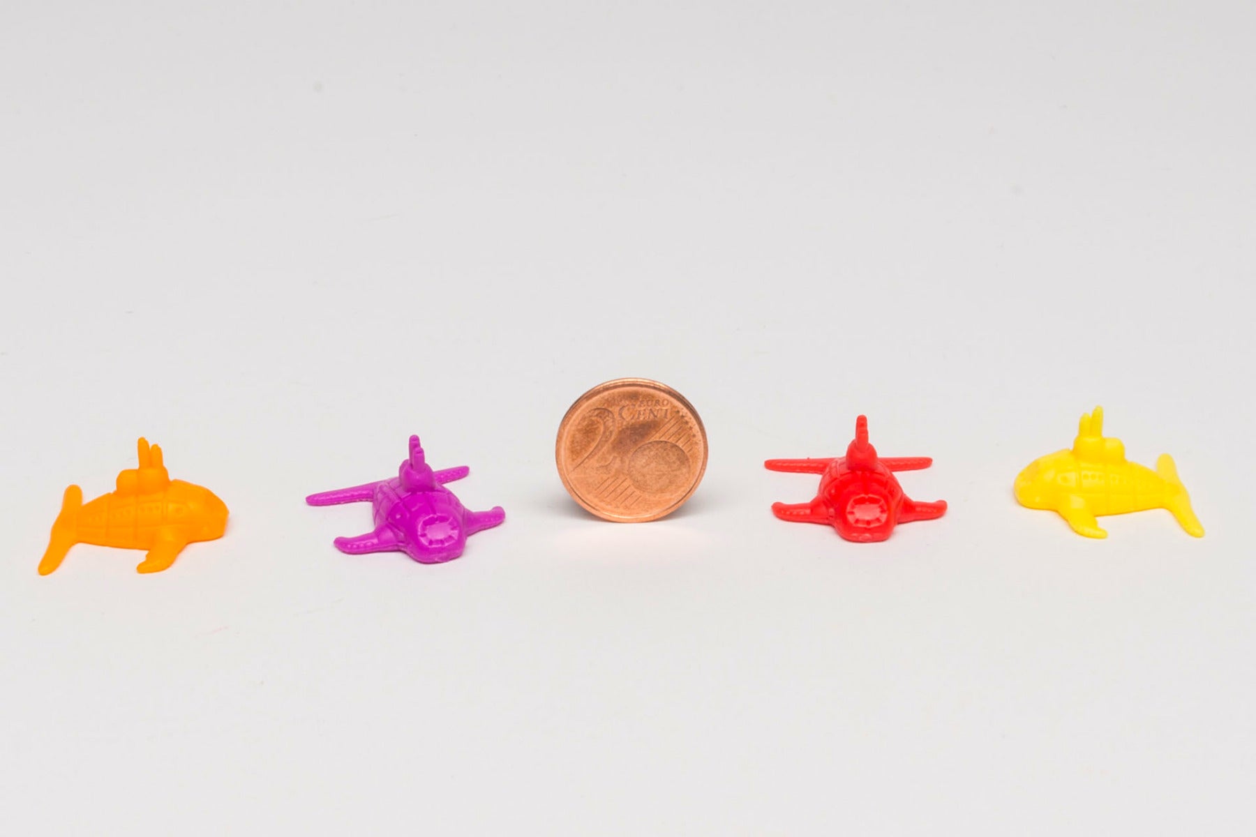 Set of plastic spaceships, submrines in 4 colors from Nautilus