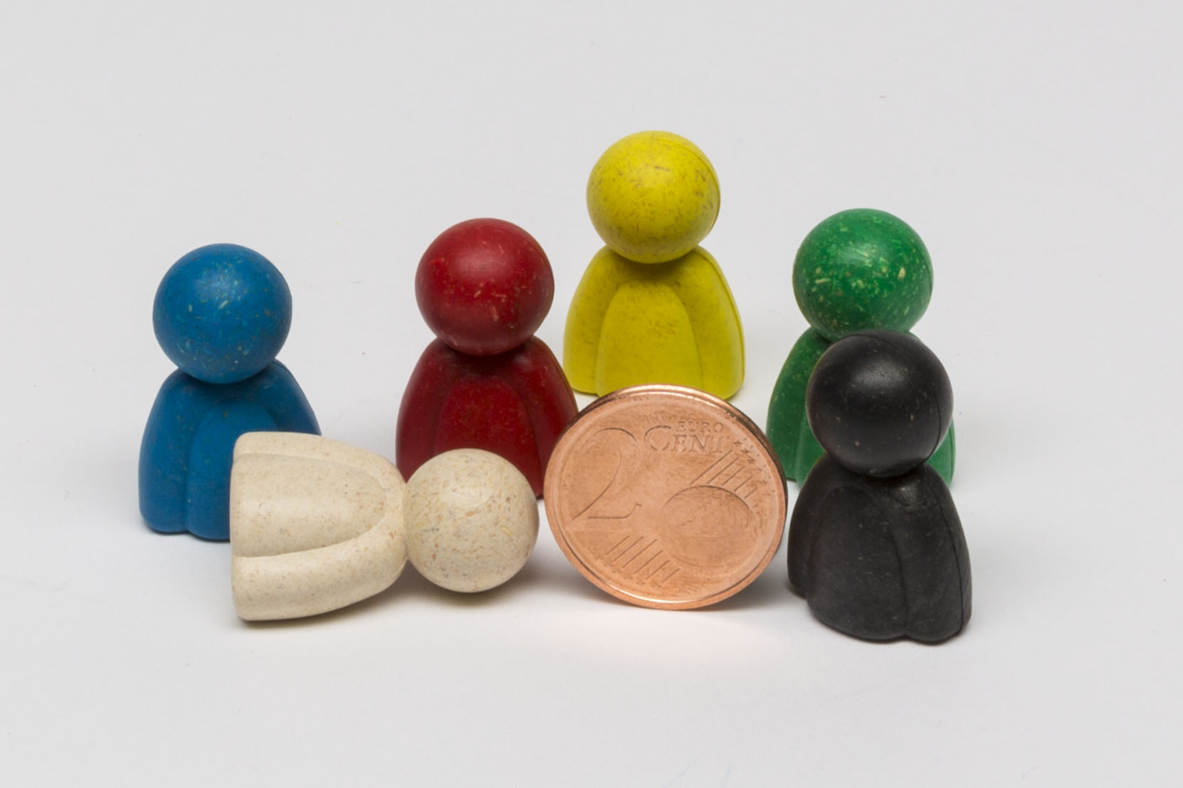 Figures consisting of WPC material green