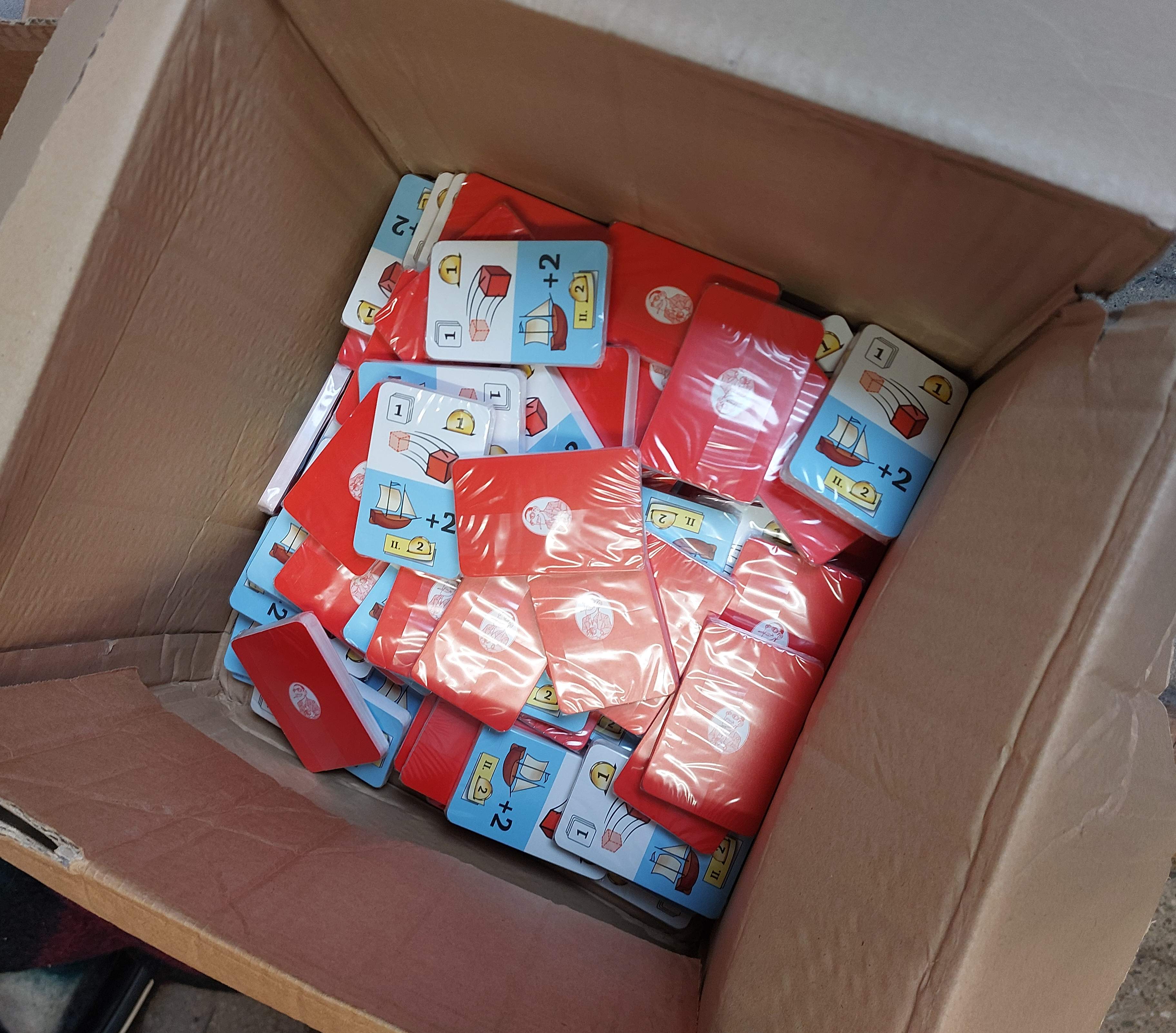 Kostenfrei abzugeben - PAKET 2kg mit Spielkarten