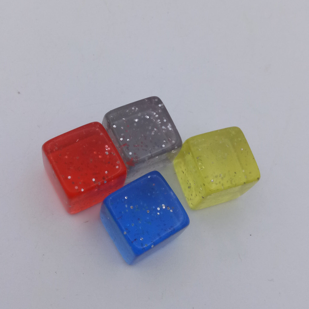Transparent plastic dice 12mm - with effects