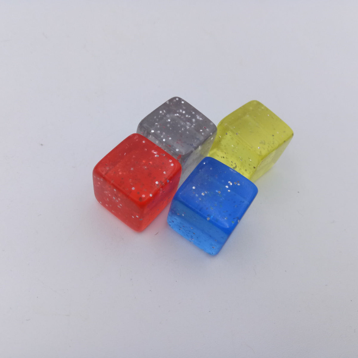 Transparent plastic dice 12mm - with effects