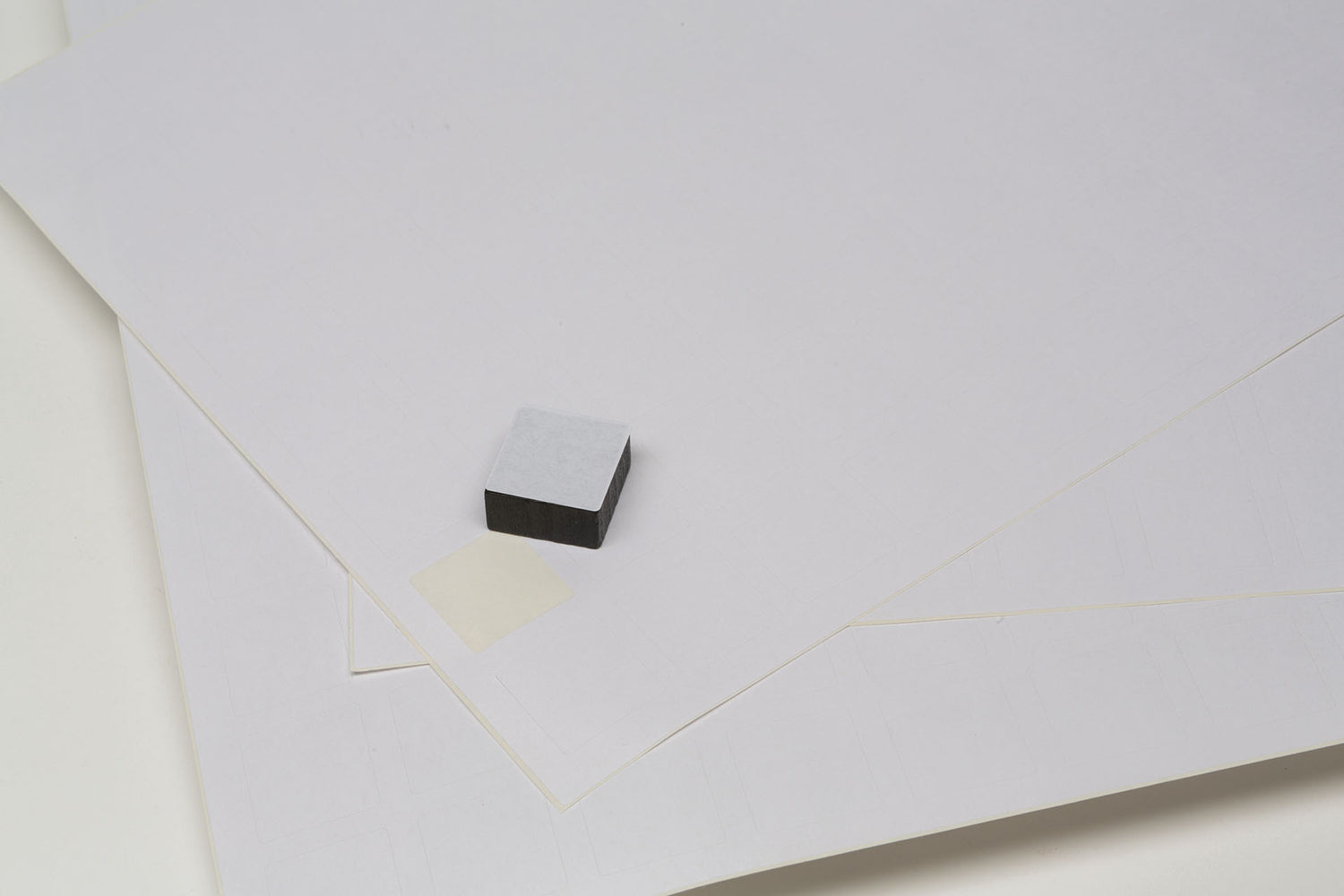 Aufkleber 19x19 mm mit Überrand