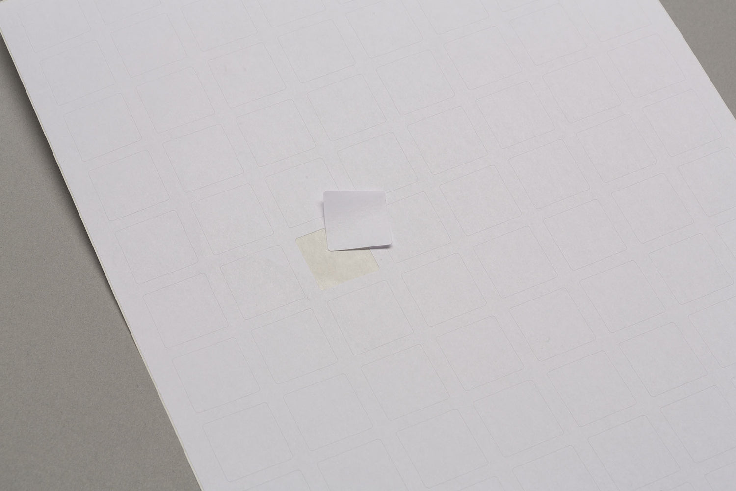 Aufkleber 19x19 mm mit Überrand