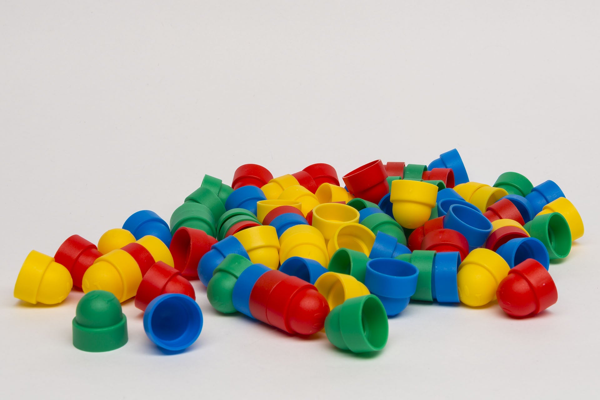 80 Stacking caps