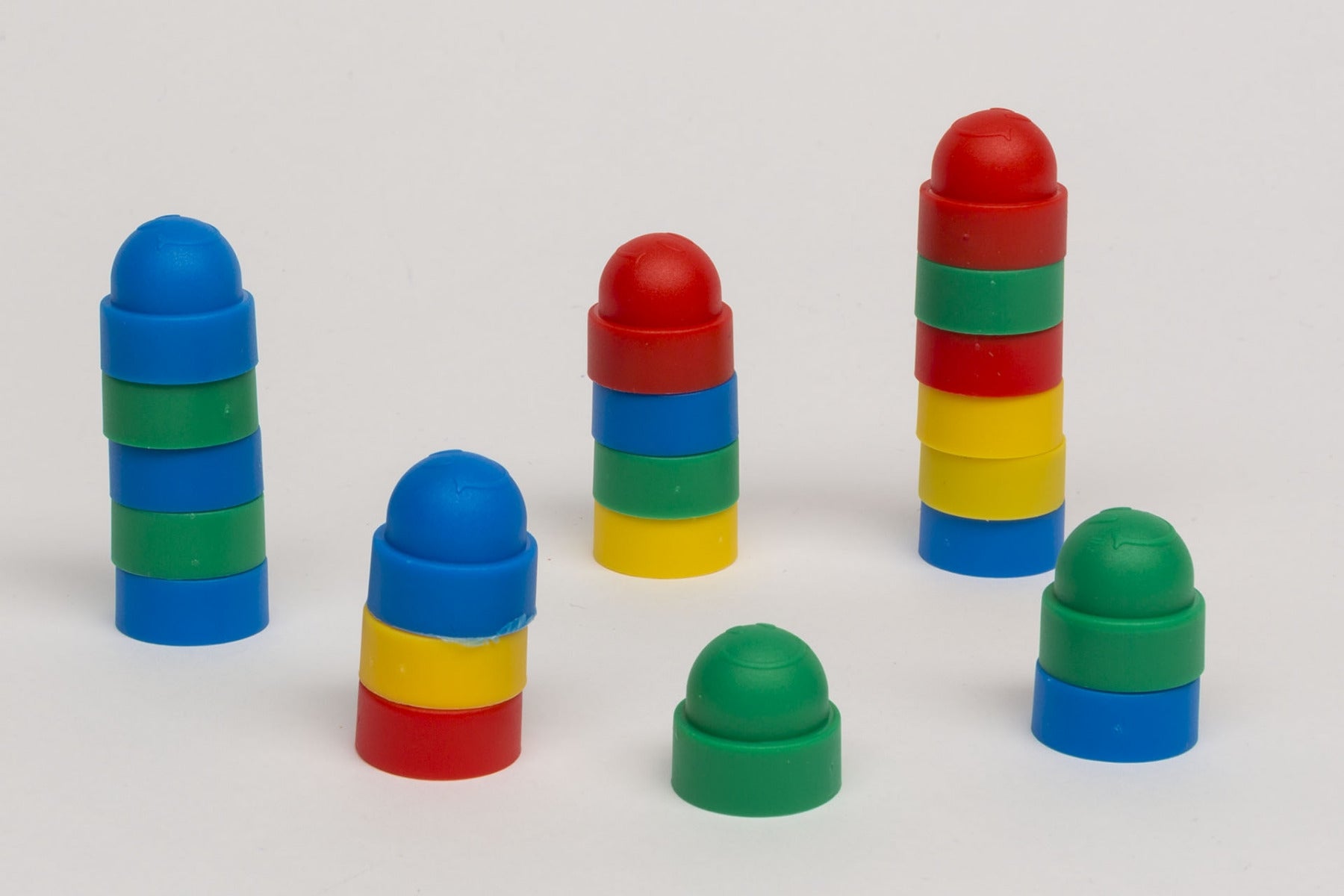 Stackable game pieces