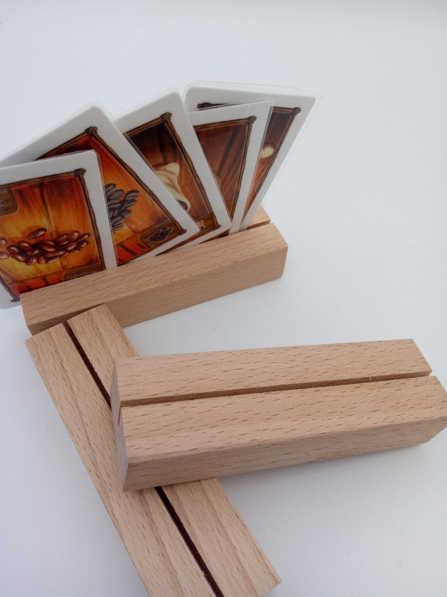 Bench for playing cards