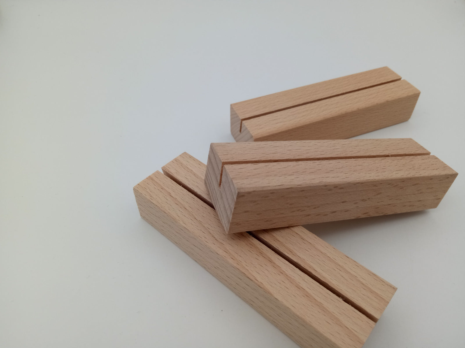 Bench for playing cards