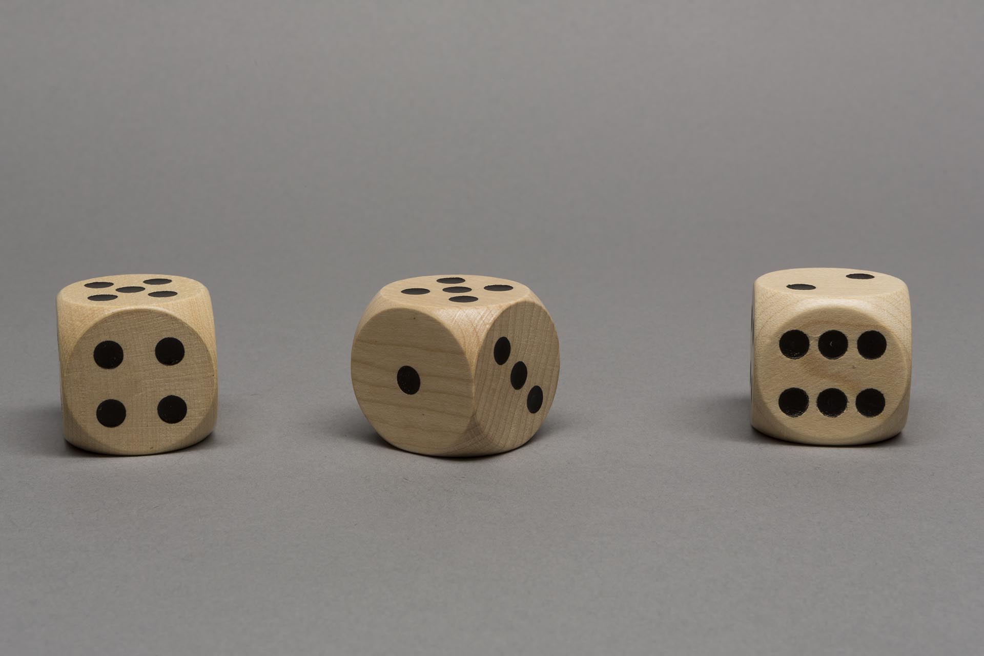 Wooden dice 30mm
