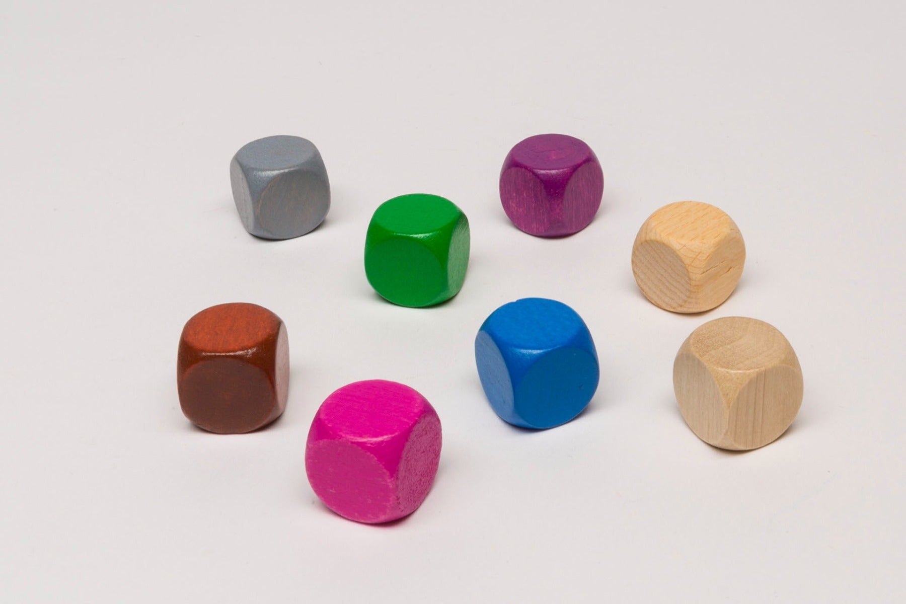 plain dice of width 16 mm-white