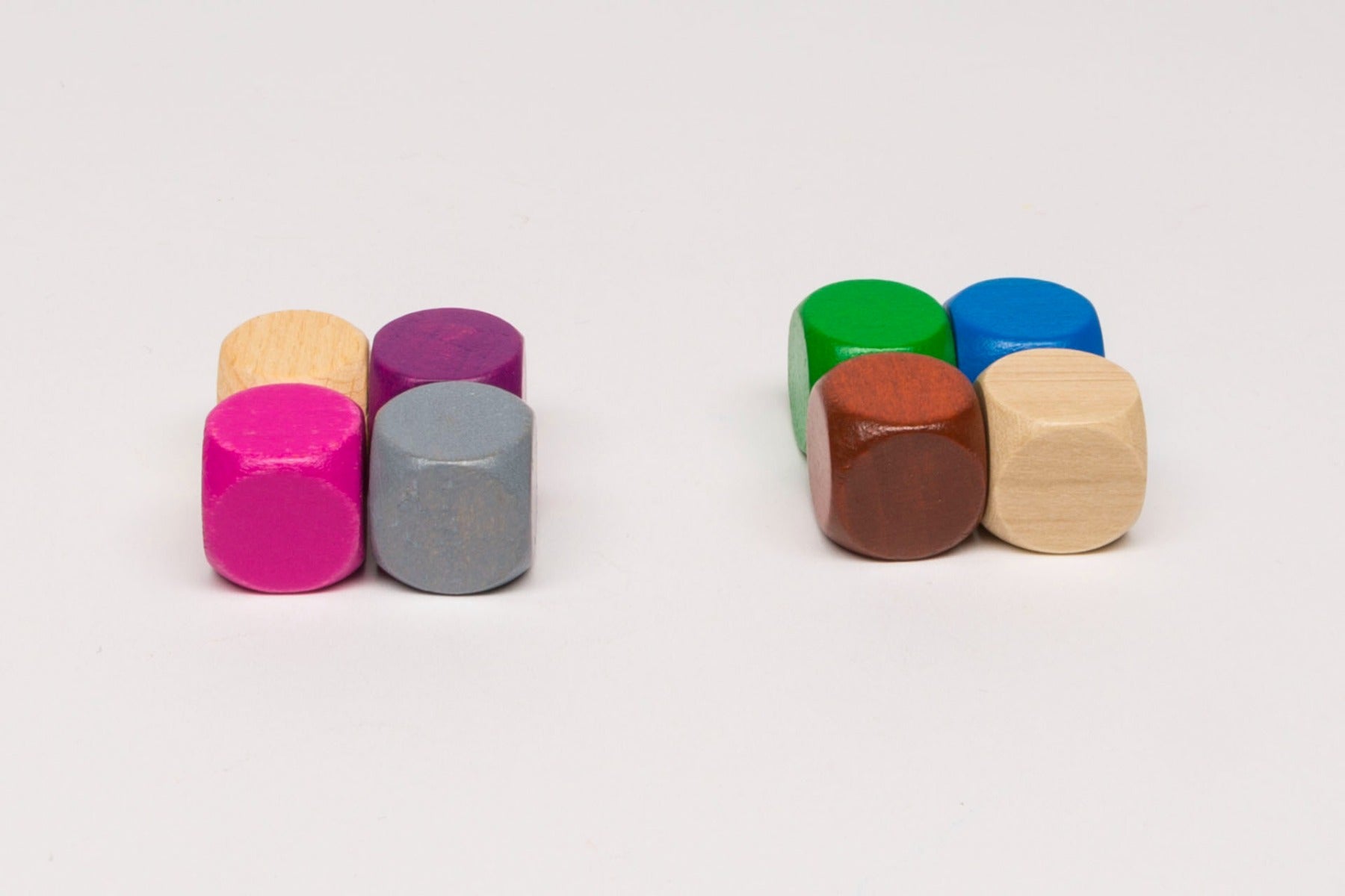 plain dice of width 16 mm-white