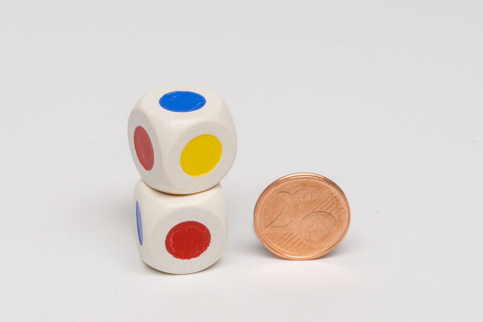Color dice red blue yellow