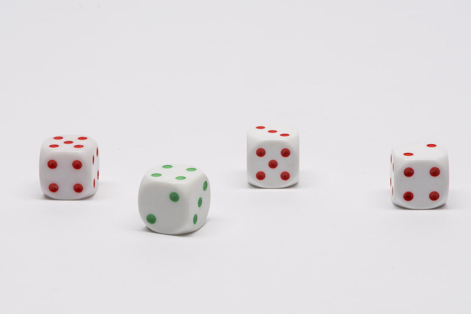 Set dice 2-3-3-4-4-5