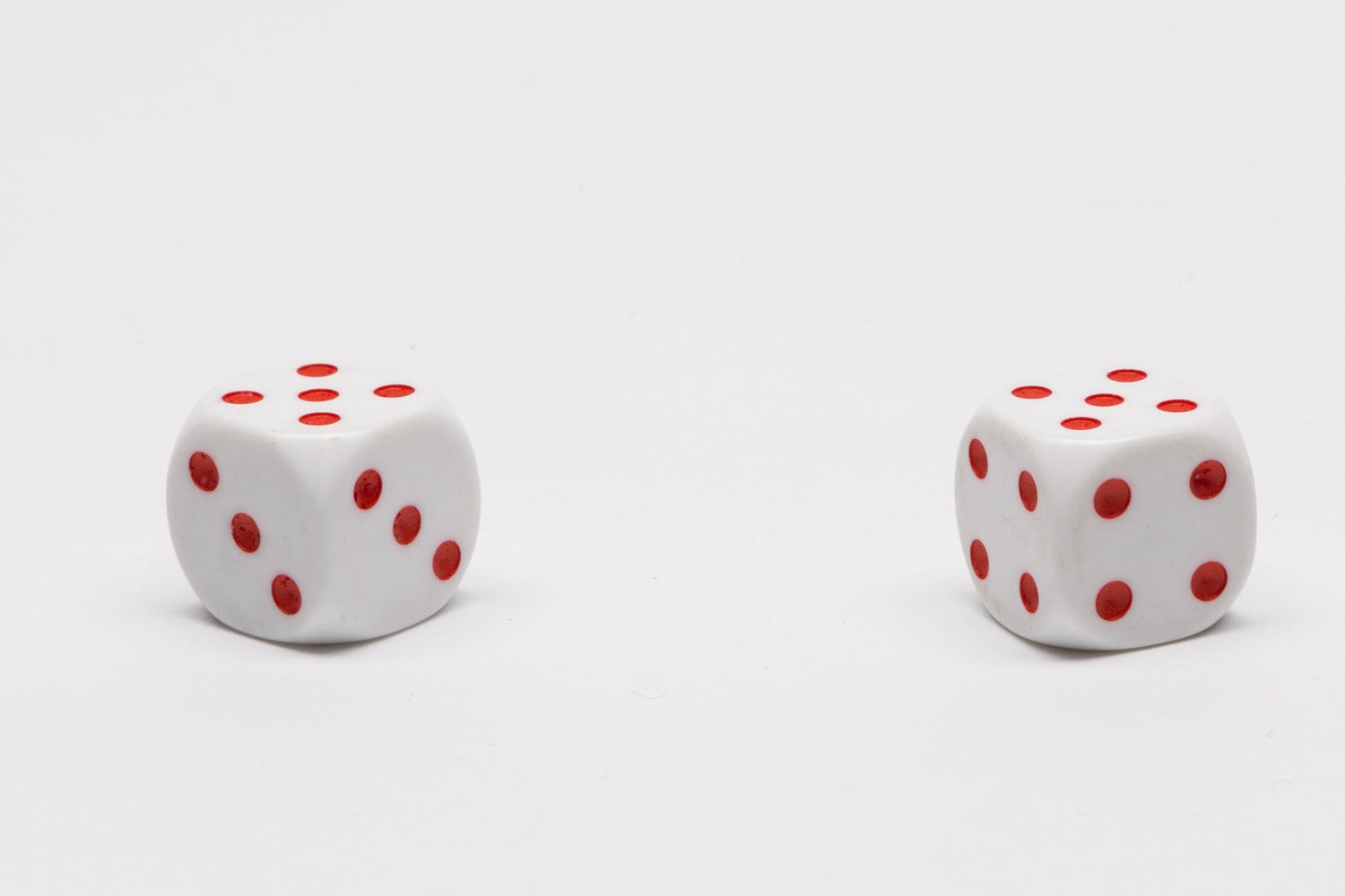 Set dice 2-3-3-4-4-5