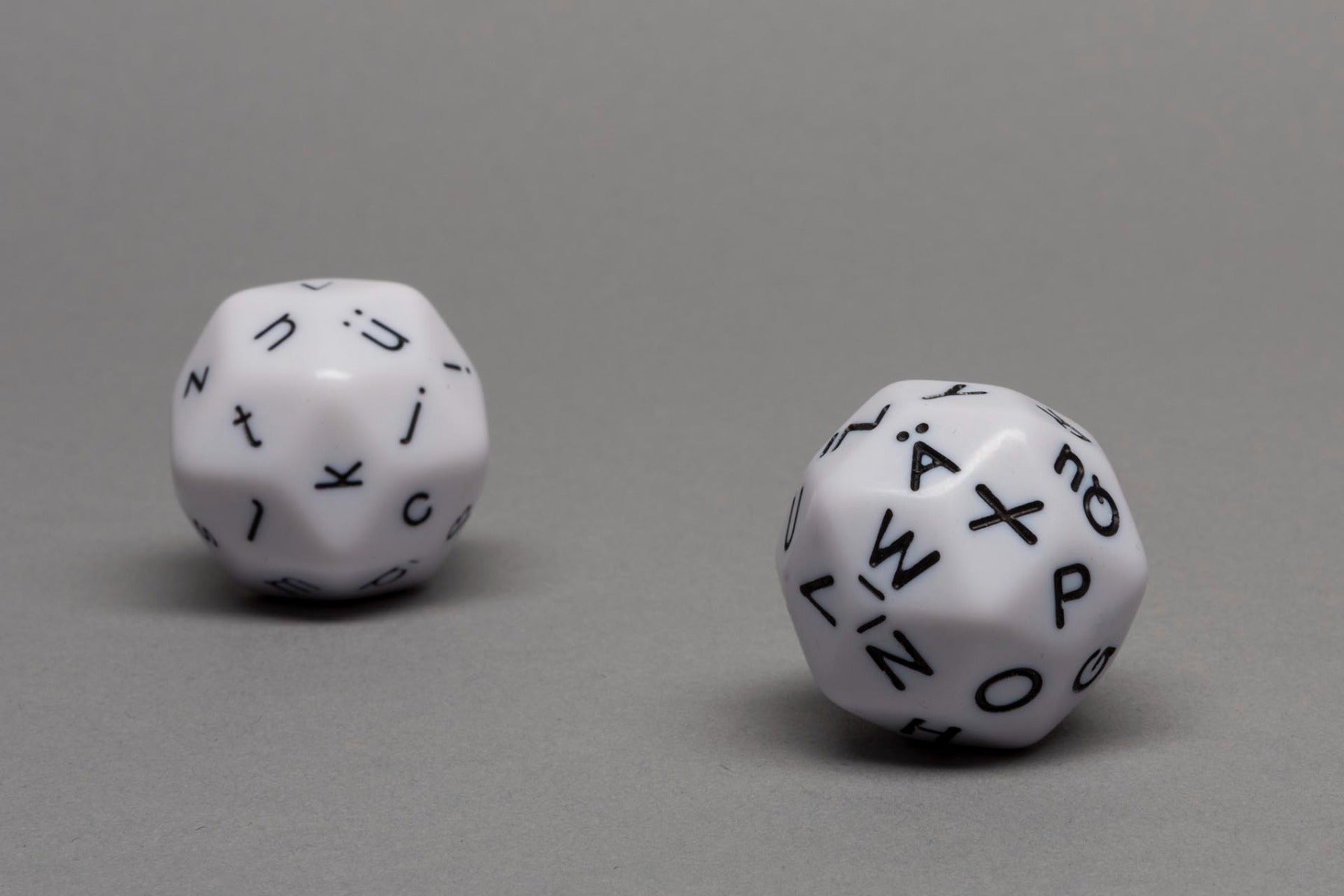 Alphabet dice 30-sided German-small
