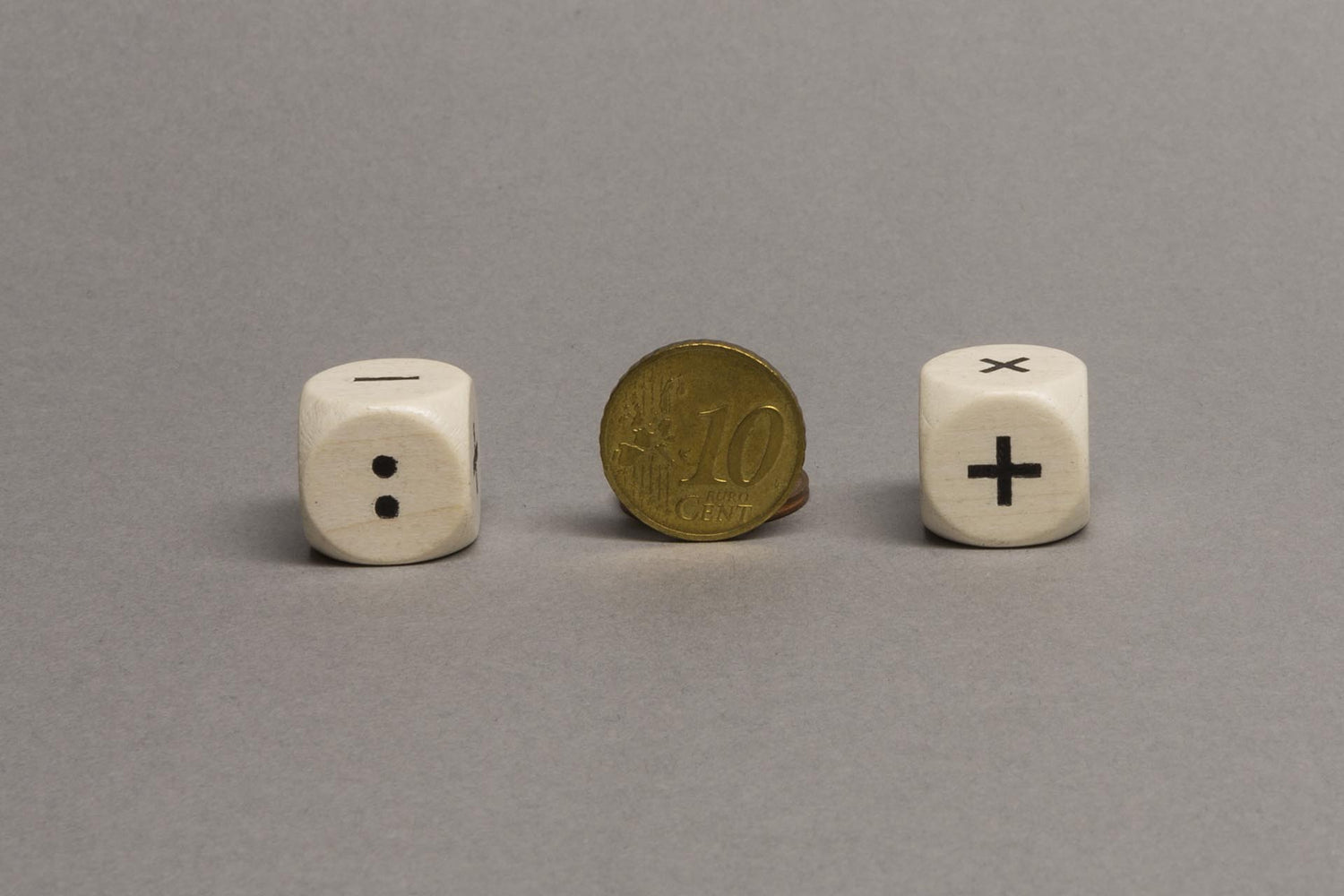 Math dice operators type 1