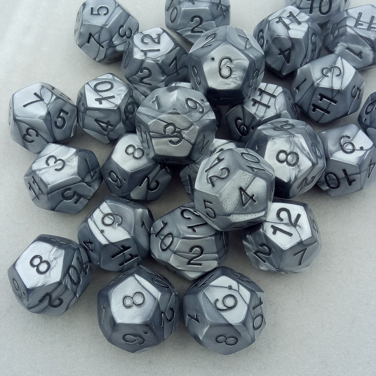 Dice gold-silver-bronze