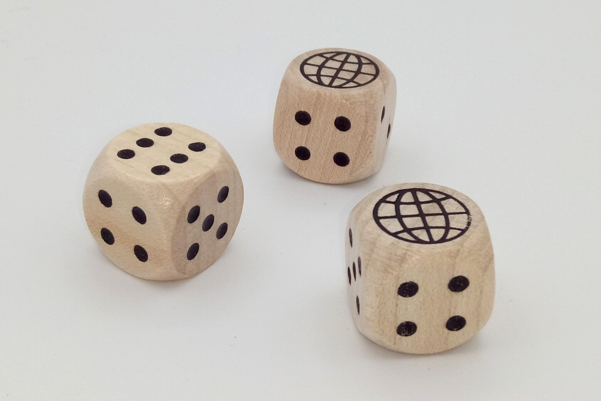 Globe dice