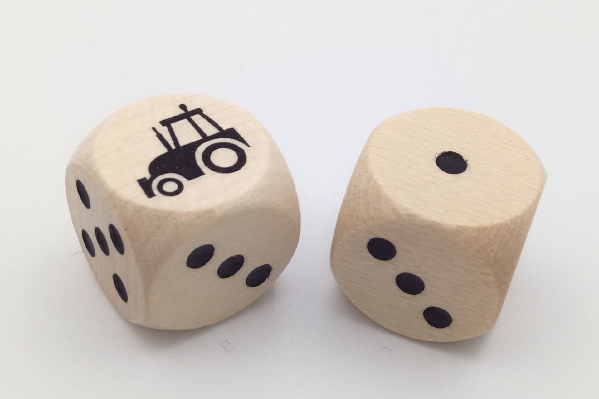 Tractor dice