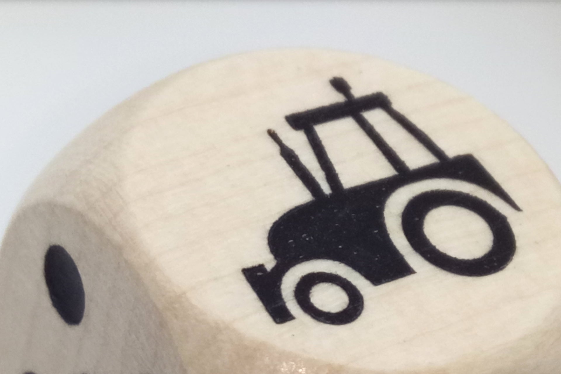 Tractor dice
