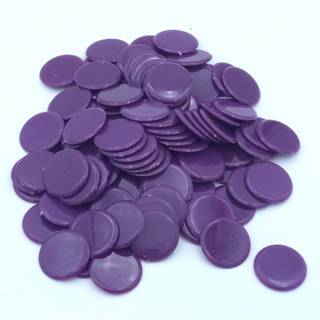 Set ca. 1,000 plastic chips 15mm purple