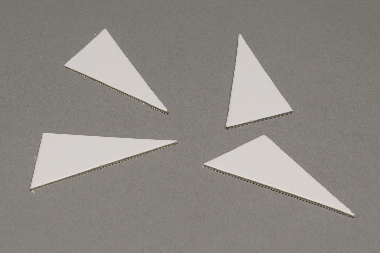 Set of triangles approx. 580 pieces - Auction, starting price 25 EUR