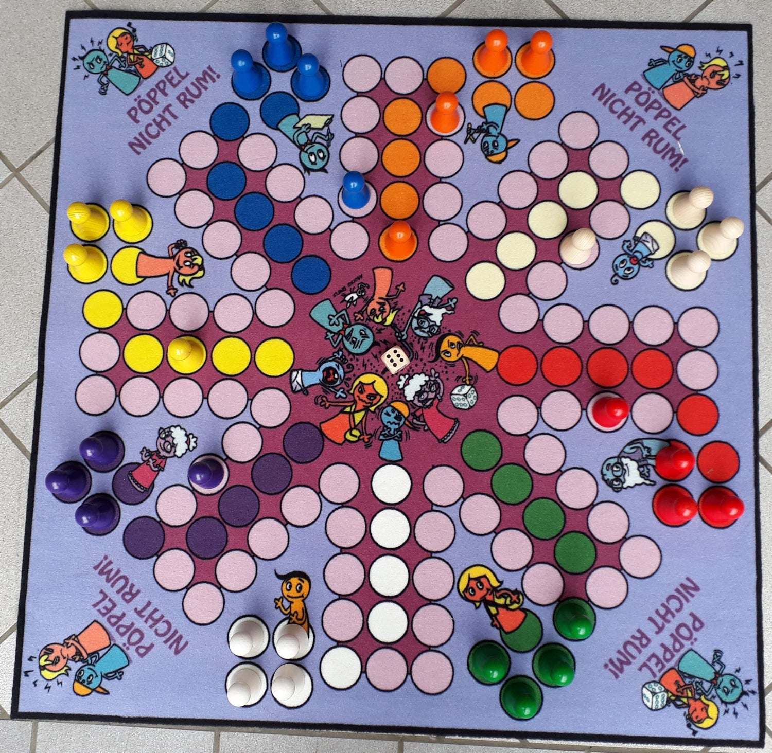 Carpet Pöppel-nicht-rum (8-player version)