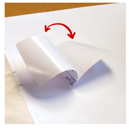 kleine Karten auf Trägerpapier zum Falten