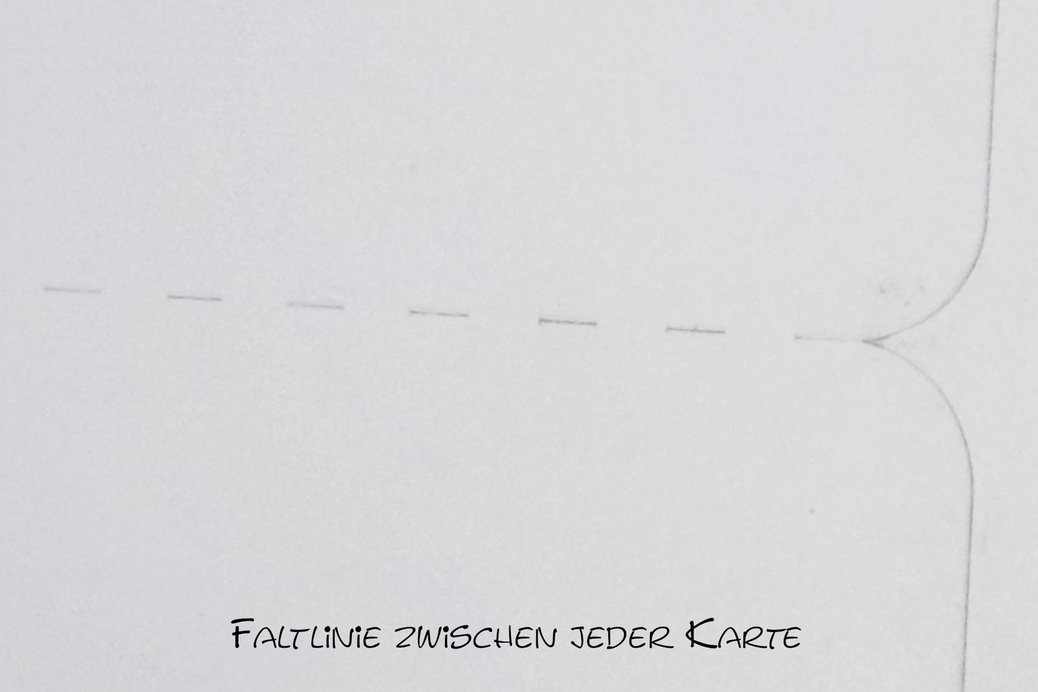 kleine Karten auf Trägerpapier zum Falten