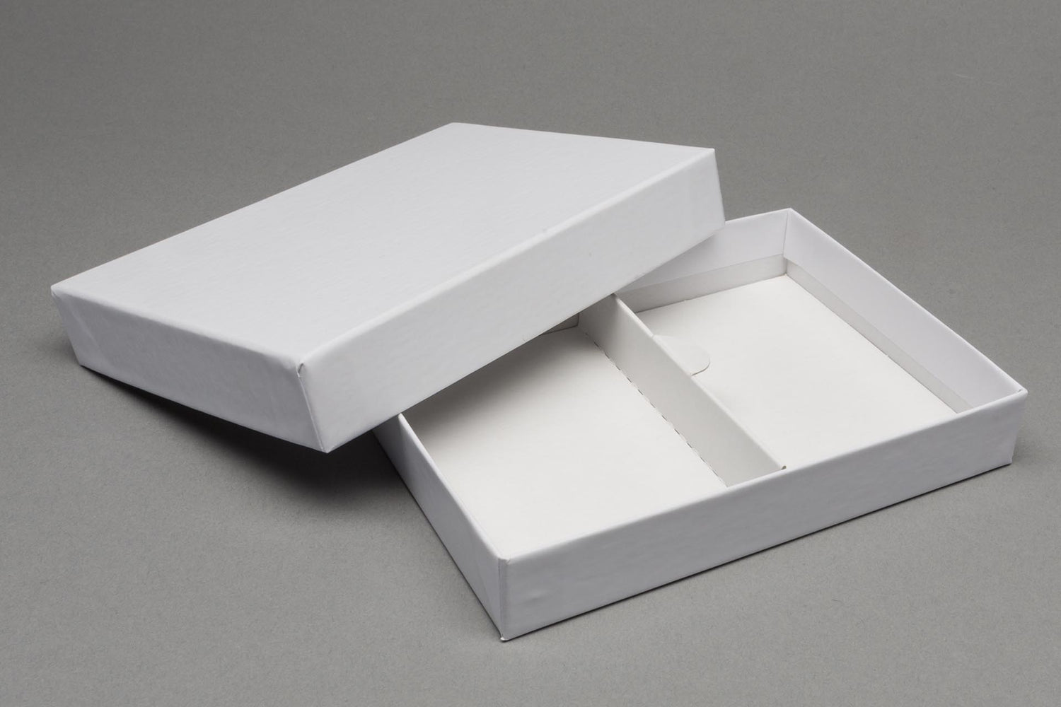 Game box 128x 100 x 20 mm