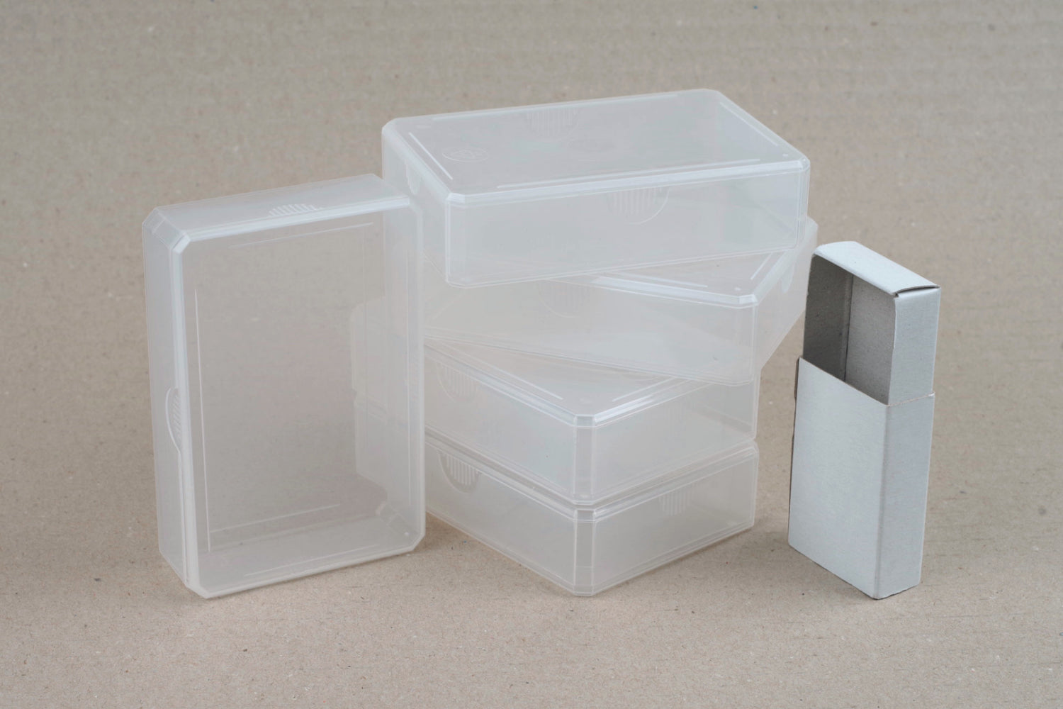 Plastic box for playing cards (standard size)
