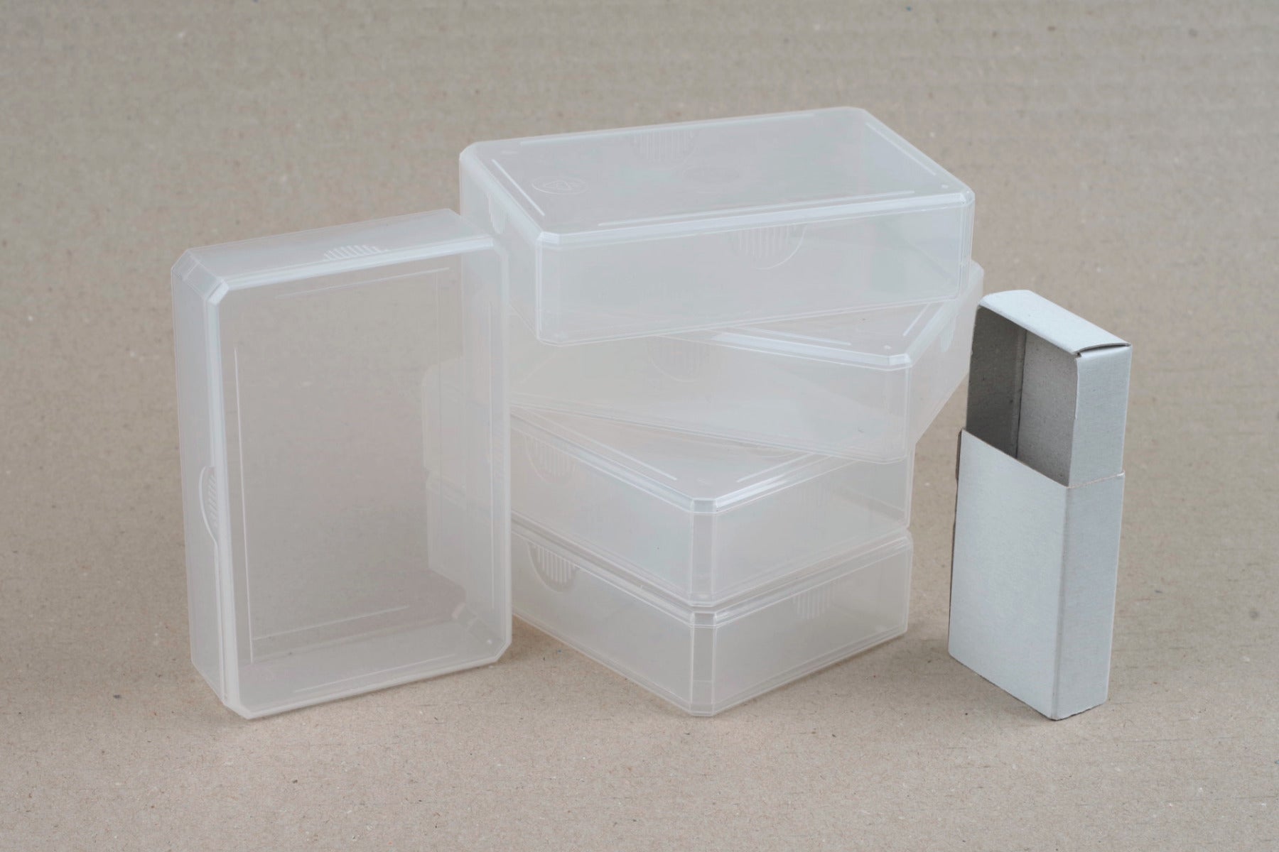 Plastic box for playing cards (standard size)