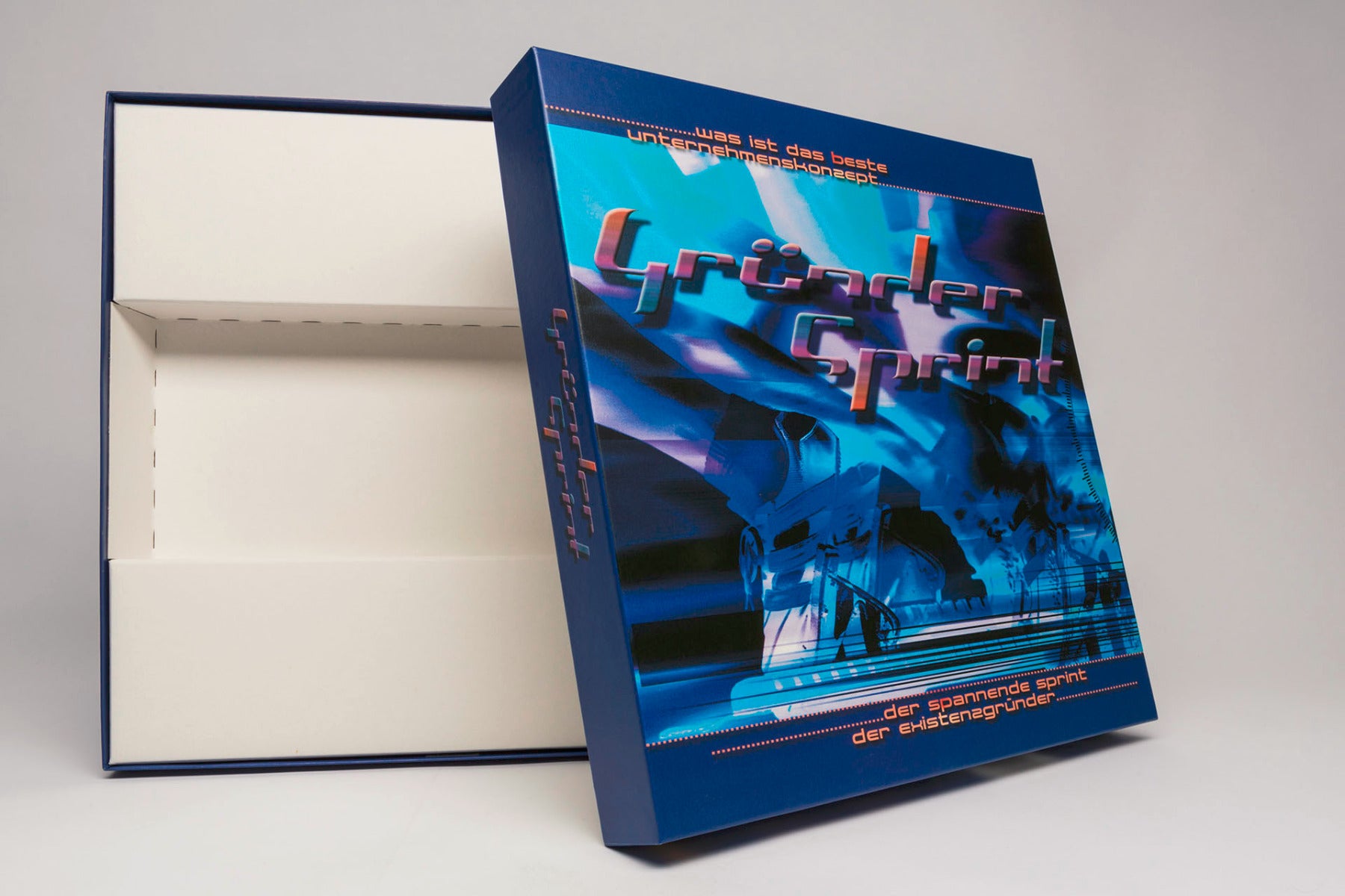 Game box with individual print from 50 pieces