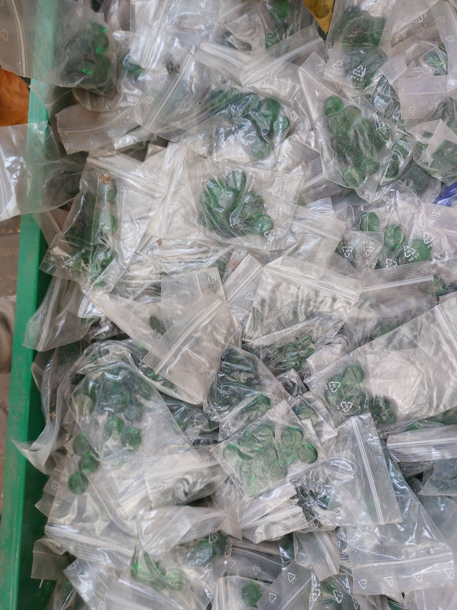 Kostenfrei abzugeben - Glassteine