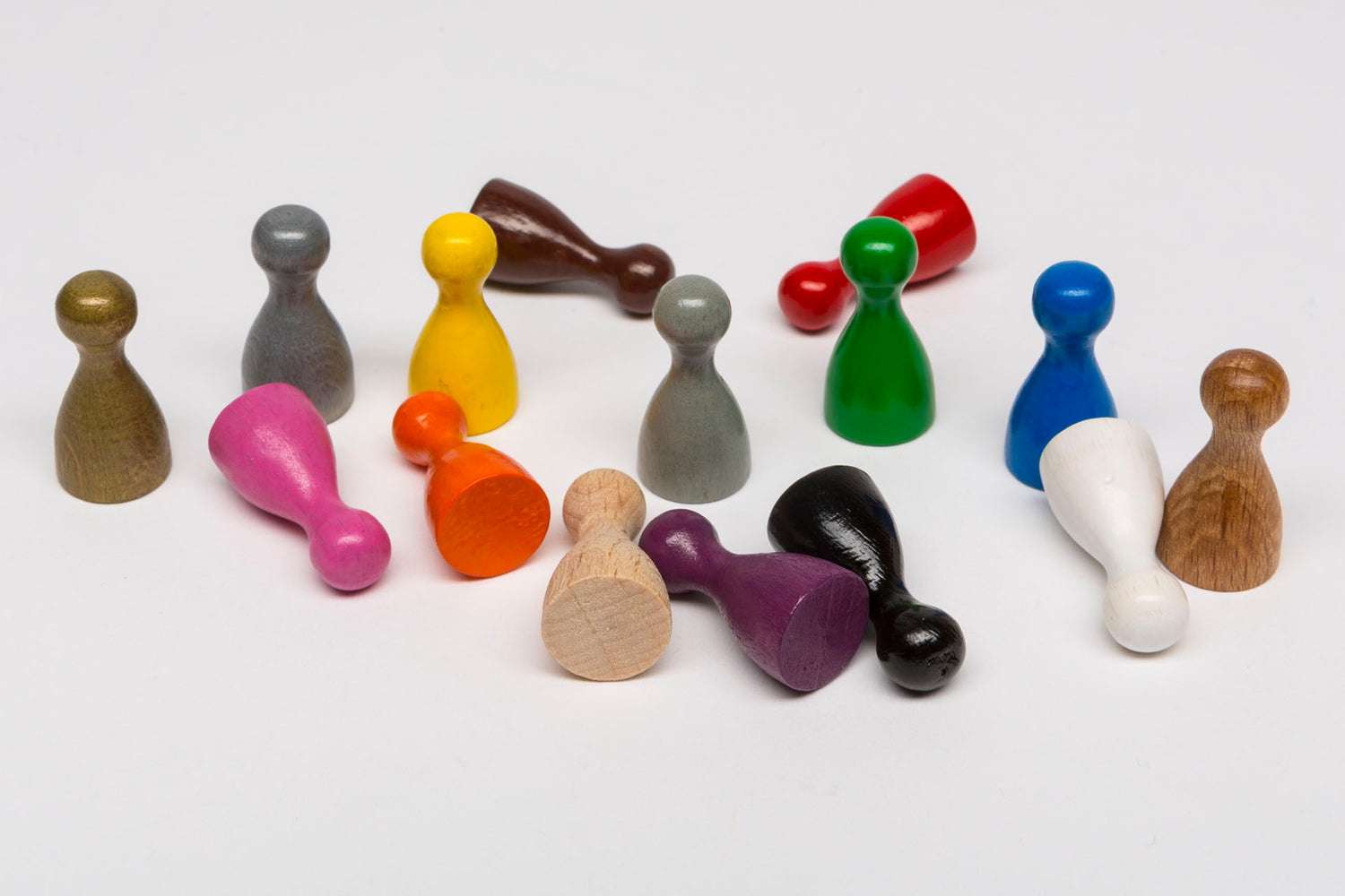 Medium Pawns - white