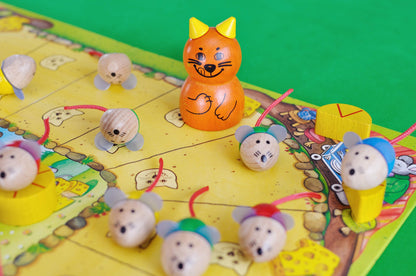 Set mice and cat