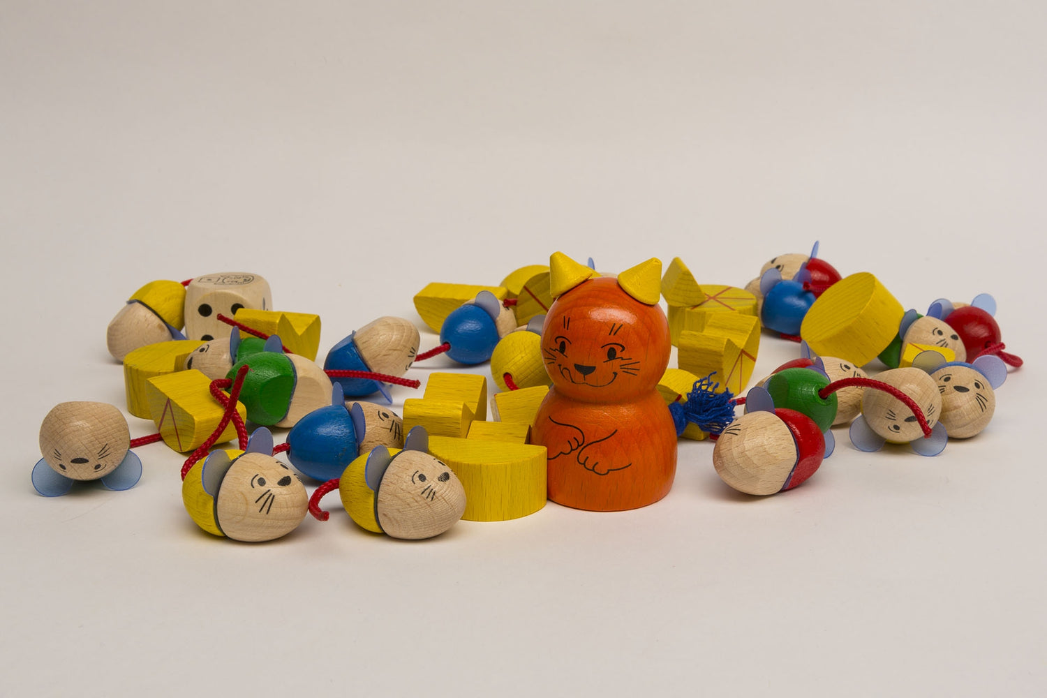 Set mice and cat