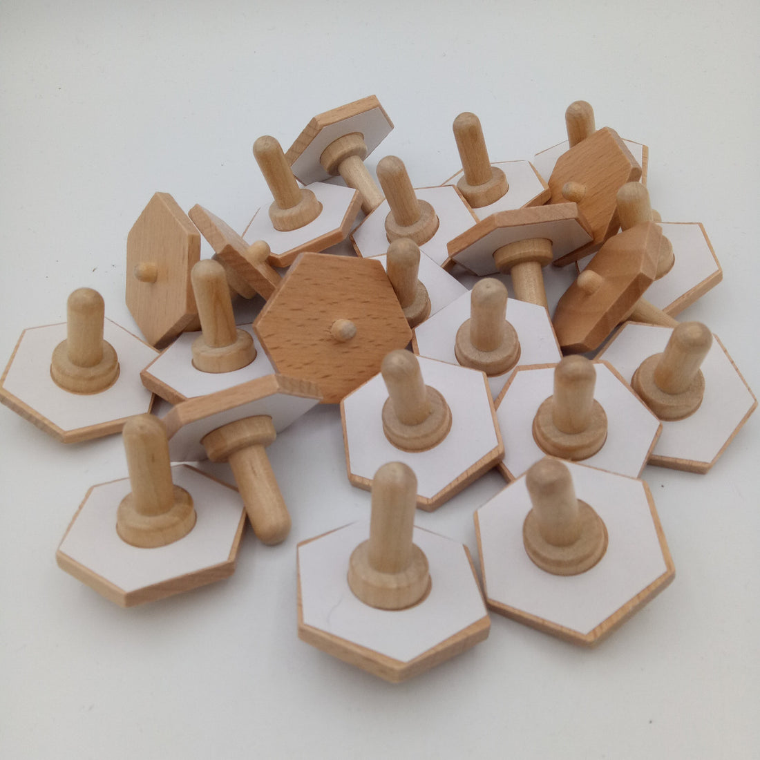 Spinning top for individual design