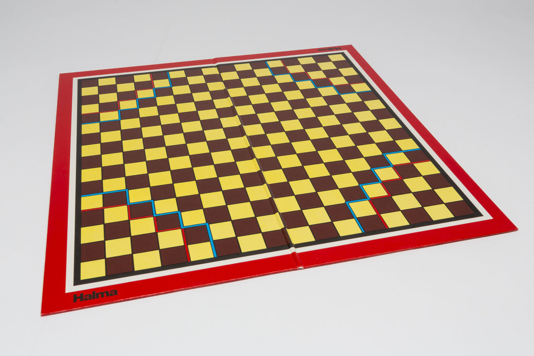 Chinese checkers game board, foldable