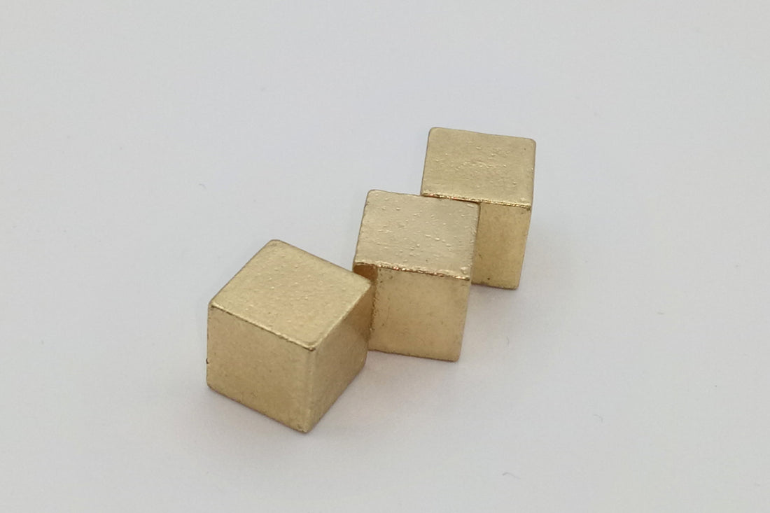 Metal cubes 8mm - silver