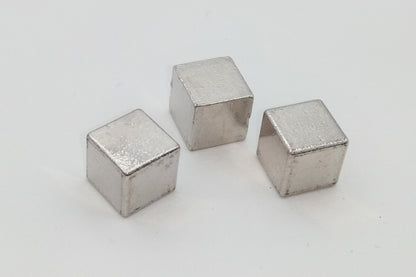 Metal cubes 8mm - silver