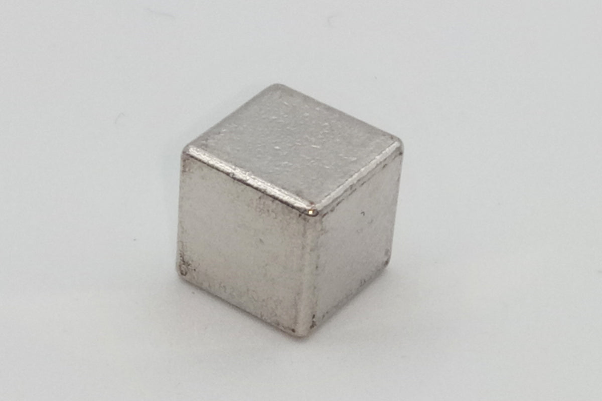 Metallwürfel 8mm