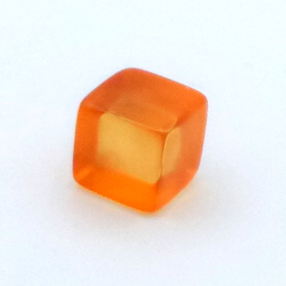 Transparent plastic dice 8mm