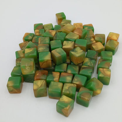 Transparent plastic dice 10 mm - with effects
